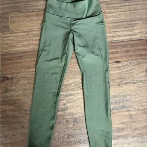 Athleta interval stash 7/8 tight legging, medium tall